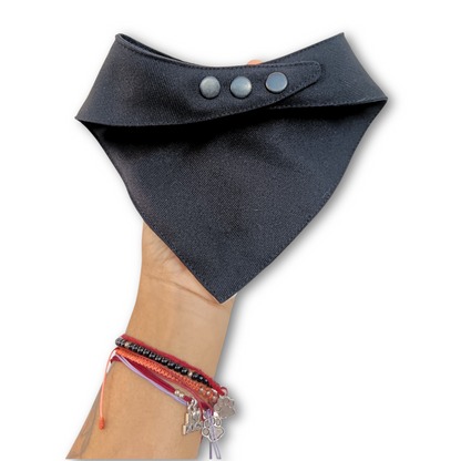 Bandana 18Chera Elegante con Broche Talla S